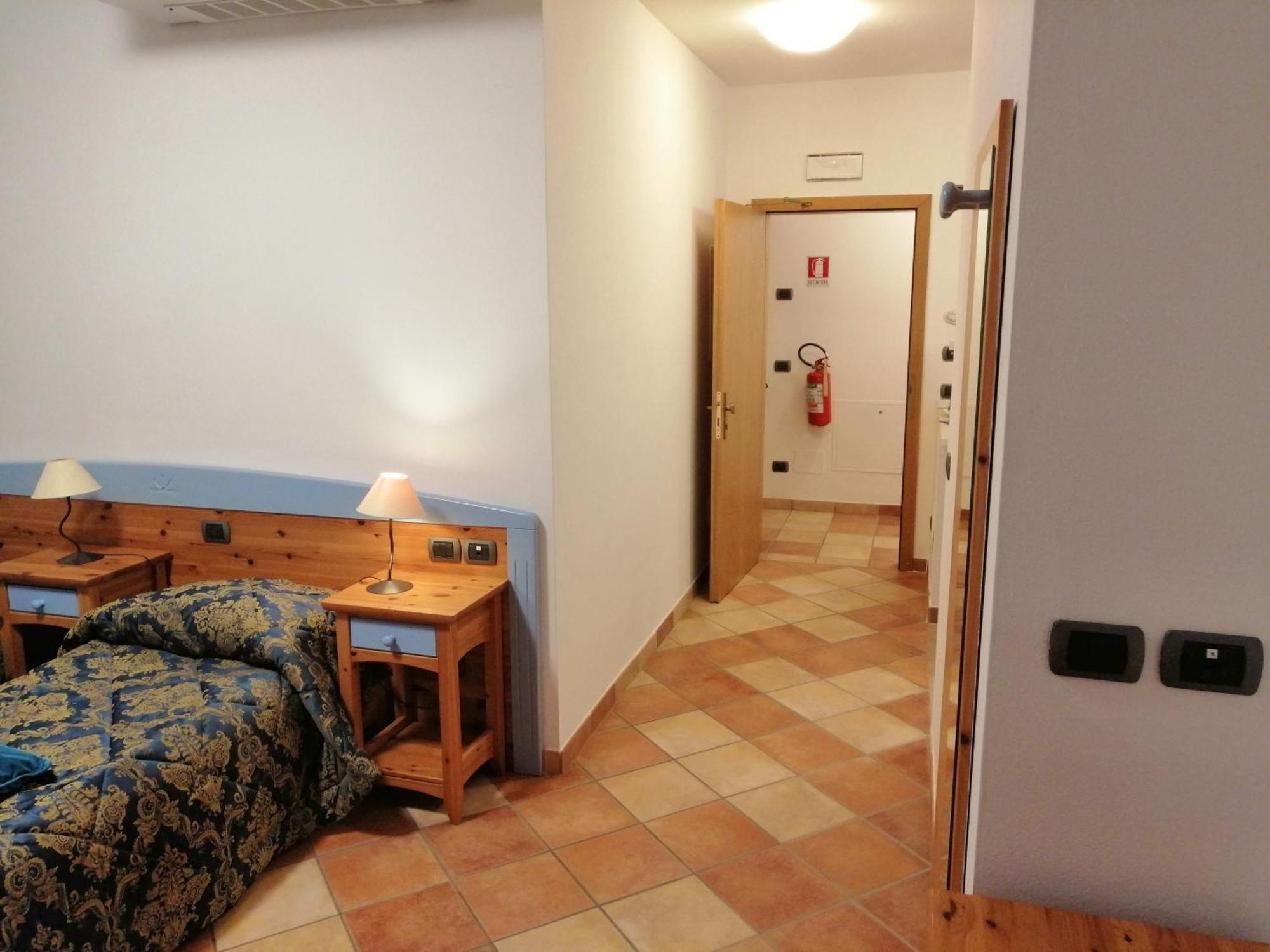 Aparthotel Rainbow Rovereto  Esterno foto